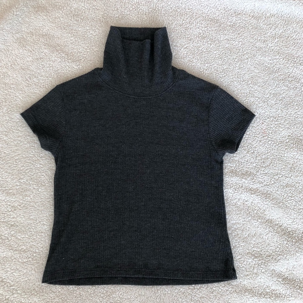 John Galt Mock Turtle Neck Top 🌻🌻